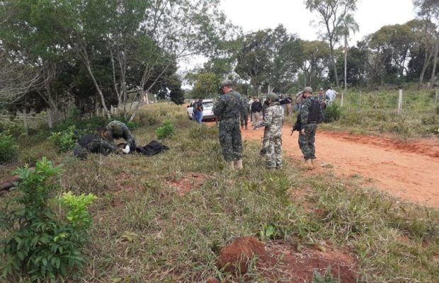 Acompañamos las familias de los compañeros caídos campesinos milicianos del ejército del pueblo paraguayo (EPP) Política Internacional Convocatoria Segunda Independencia