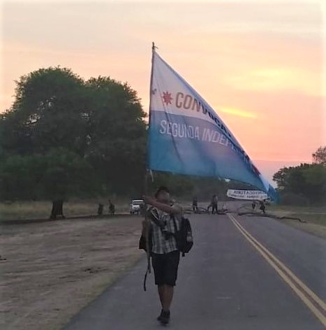 AHORA LOS DIARIOS OFICIALISTAS ARMAN CAUSA A LOS LUCHADORES POR EL AGUA. Territorial Convocatoria Segunda Independencia